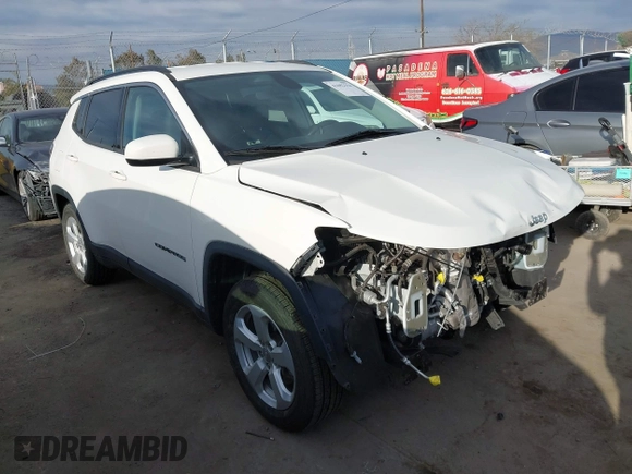 2019 Jeep Compass Latitude with VIN 3C4NJCBB2KT743820, listed as a IAAI auction lot 41692314 with 50,030 mi miles. Bid and sale history available at carsss.com. Image 1.