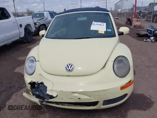 2006 Volkswagen Beetle z VIN 3VWPF31Y66M311261, wystawiony jako IAAI lot #41599012 z przebiegiem 133 792 mil mil oraz . Historia ofert i sprzedaży dostępna na DreamBid. Obrazek 12.
