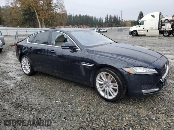 2016 Jaguar XF 35t Prestige with VIN SAJBK4BV6GCY19088, listed as a Copart auction lot 80802234 with 108,281 mi miles and Clean Title. Bid and sale history available at carsss.com. Image 4.