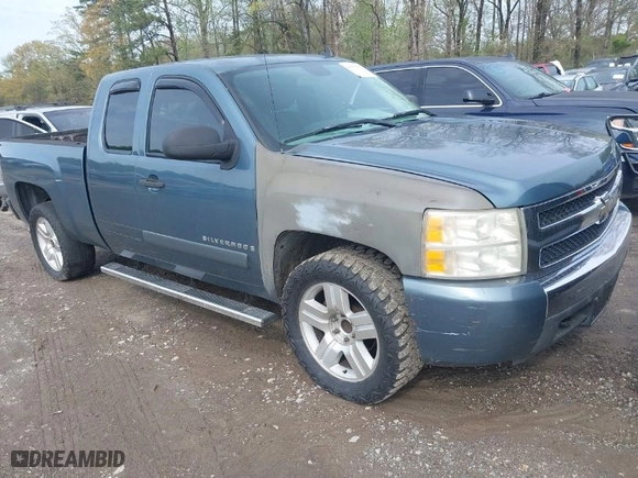 2007 Chevrolet Silverado 1500 LT w/1LT with VIN 1GCEC19JX7Z620827, listed as a IAAI auction lot 41912703 with 229,999 mi miles. Bid and sale history available at carsss.com. Image 1.