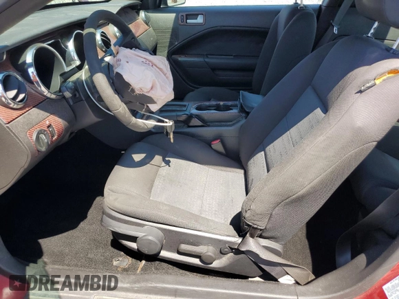 2007 Ford Mustang Deluxe с VIN 1ZVHT80N475356708, выставлен на аукционе Copart как лот 58121645 с пробегом 170 700 миль миль и Списание • Salvage title. История ставок и продаж доступна на DreamBid. Изображение 7.