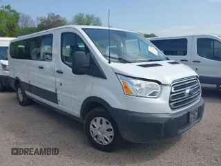 2019 Ford Transit Passenger XL z VIN 1FBZX2ZM2KKB65886, wystawiony jako IAAI lot #41911579 z przebiegiem 56 785 mil mil oraz . Historia ofert i sprzedaży dostępna na DreamBid. Obrazek 1.