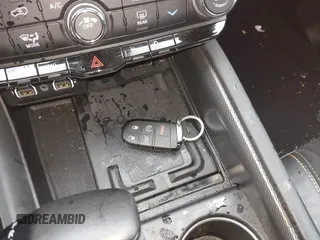 2023 Dodge Durango R/T Plus с VIN 1C4SDJCT3PC601386, выставлен на аукционе IAAI как лот 40746162 с пробегом 10 576 миль миль и . История ставок и продаж доступна на DreamBid. Изображение 11.