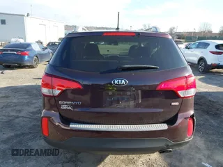 2015 Kia Sorento LX with VIN 5XYKTDA70FG580629, listed as a IAAI auction lot 41623587 with 105,266 mi miles. Bid and sale history available at carsss.com. Image 16.