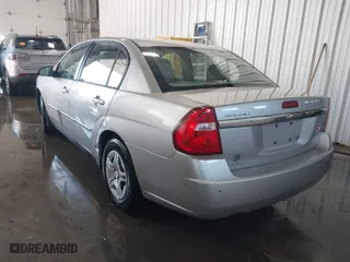 2007 Chevrolet Malibu LS w/1LS with VIN 1G1ZS58F37F311140, listed as a IAAI auction lot 41546125 with 184,836 mi miles. Bid and sale history available at carsss.com. Image 3.