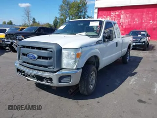 2014 Ford F-250 XL with VIN 1FT7X2B60EEB08149, listed as a IAAI auction lot 37607954 with Not provided miles and . Bid and sale history available at DreamBid. Image 18.