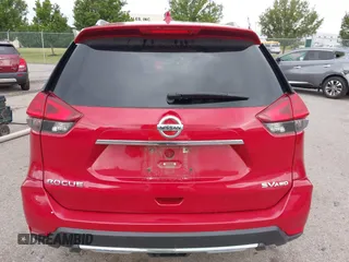 2017 Nissan Rogue SL with VIN 5N1AT2MV0HC796574, listed as a IAAI auction lot 42556921 with 180,752 mi miles and . Bid and sale history available at DreamBid. Image 16.