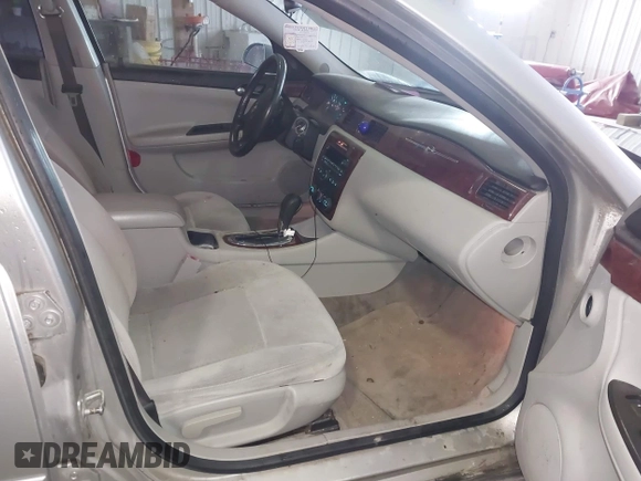 2006 Chevrolet Impala LT 3.9L with VIN 2G1WC581769227723, listed as a IAAI auction lot 41996140 with 150,308 mi miles and . Bid and sale history available at DreamBid. Image 5.