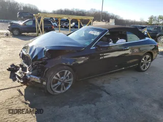 2019 Mercedes-Benz C 300 z VIN WDDWK8EB7KF784230, wystawiony jako Copart lot #83780674 z przebiegiem Nie podano mil oraz Szkoda całkowita • Salvage title. Historia ofert i sprzedaży dostępna na DreamBid. Obrazek 1.
