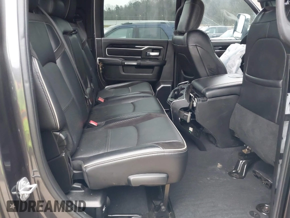 2019 Ram 2500 Laramie with VIN 3C6UR5NL9KG588980, listed as a IAAI auction lot 41299311 with 1 mi miles. Bid and sale history available at carsss.com. Image 8.