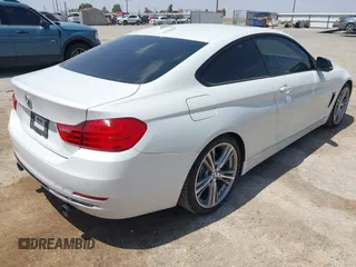 2015 BMW 4 Series 435i z VIN WBA3R1C58FK194626, wystawiony jako IAAI lot #42082585 z przebiegiem 70 619 mil mil oraz . Historia ofert i sprzedaży dostępna na DreamBid. Obrazek 4.