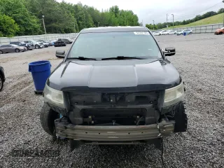 2017 Ford Police Interceptor Utility z VIN 1FM5K8AR8HGB54305, wystawiony jako Copart lot #54392105 z przebiegiem 172 978 mil mil oraz Szkoda całkowita • Salvage title. Historia ofert i sprzedaży dostępna na DreamBid. Obrazek 5.
