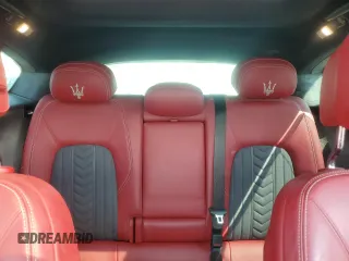 2018 Maserati Levante S with VIN ZN661YUL2JX302178, listed as a Copart auction lot 71066354 with 30,586 mi miles and Clean Title. Bid and sale history available at carsss.com. Image 10.