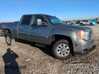 2012 GMC Sierra 3500HD SLT z VIN 1GT423E88CF211377, wystawiony jako Copart lot #50459685 z przebiegiem 185 197 mil mil oraz Szkody całkowita. Historia ofert i sprzedaży dostępna na DreamBid. Obrazek 4.