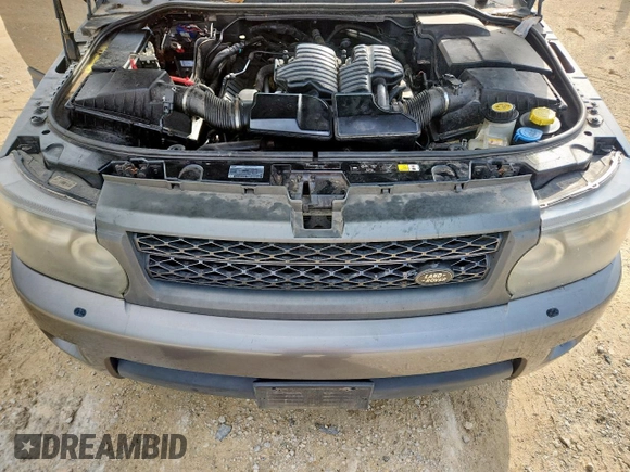 2011 Land Rover Range Rover Sport HSE with VIN SALSF2D41BA275446, listed as a Copart auction lot 60845465 with 150,048 mi miles and Salvage title. Bid and sale history available at DreamBid. Image 12.