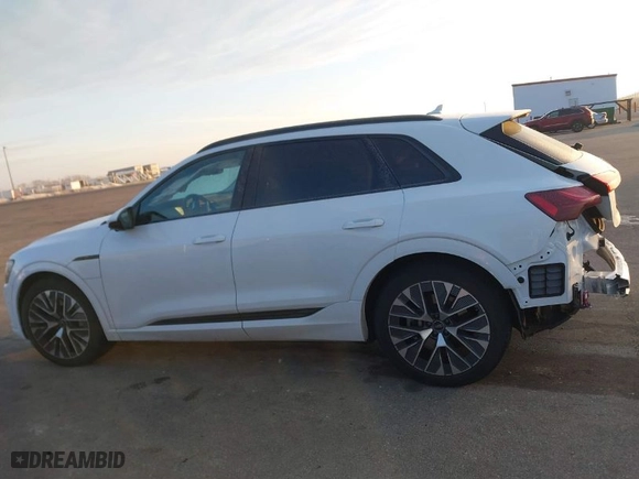 2024 Audi Q8 e-tron Prestige with VIN WA16ABGE2RB008018, listed as a IAAI auction lot 41292816 with NaN miles. Bid and sale history available at carsss.com. Image 15.