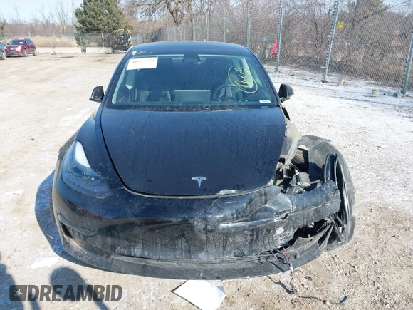 2022 Tesla Model 3 with VIN 5YJ3E1EA1NF304811, listed as a IAAI auction lot 41559342 with 29,597 mi miles and . Bid and sale history available at DreamBid. Image 11.
