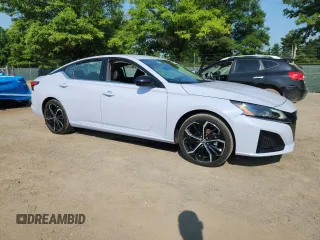2024 Nissan Altima SR z VIN 1N4BL4CV2RN380480, wystawiony jako Copart lot #60919475 z przebiegiem 25 293 mil mil oraz Szkoda całkowita • Salvage title. Historia ofert i sprzedaży dostępna na DreamBid. Obrazek 4.