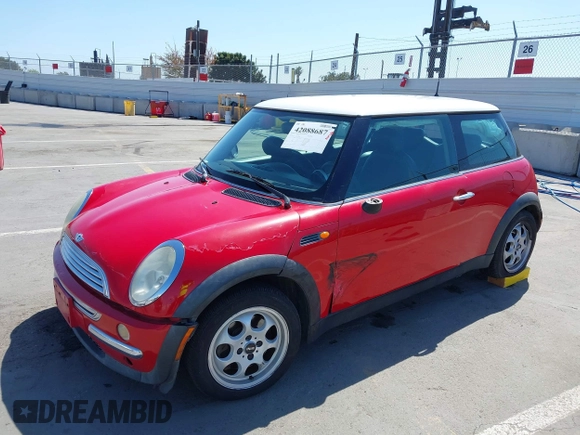 2004 MINI Hardtop with VIN WMWRC33484TC55840, listed as a IAAI auction lot 42088687 with 135,353 mi miles and . Bid and sale history available at DreamBid. Image 18.