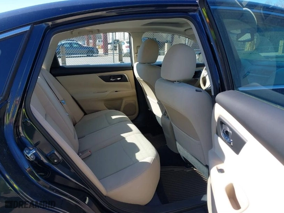 2015 Nissan Altima 2.5 S with VIN 1N4AL3AP9FC152073, listed as a IAAI auction lot 41859872 with 72,518 mi miles. Bid and sale history available at carsss.com. Image 8.