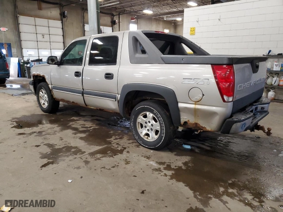 2004 Chevrolet Avalanche Z71 with VIN 3GNEK12T14G152861, listed as a Copart auction lot 88971305 with 303,552 mi miles and Clean Title. Bid and sale history available at carsss.com. Image 2.