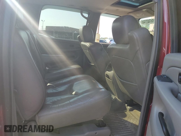 2004 Chevrolet Suburban LS with VIN 3GNGK26U64G227815, listed as a Copart auction lot 74742744 with 199,569 mi miles and Salvage Title. Bid and sale history available at carsss.com. Image 10.