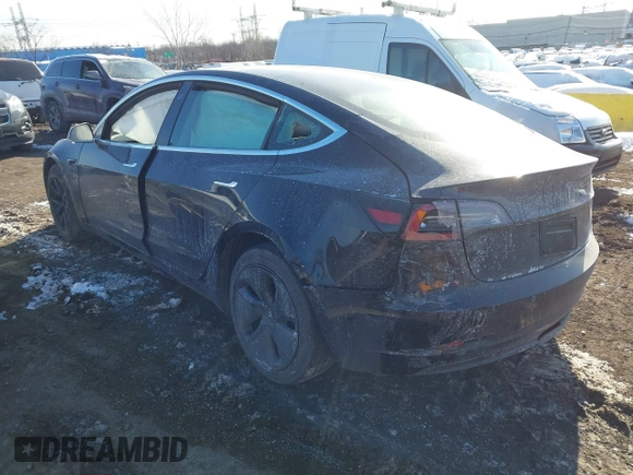 2020 Tesla Model 3 Standard Range Plus z VIN 5YJ3E1EA0LF739011, wystawiony jako IAAI lot #41379792 z przebiegiem Nie podano mil oraz . Historia ofert i sprzedaży dostępna na DreamBid. Obrazek 3.