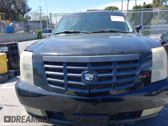 2007 Cadillac Escalade EXT with VIN 3GYFK62807G174788, listed as a IAAI auction lot 41932450 with 183,031 mi miles. Bid and sale history available at carsss.com. Image 11.
