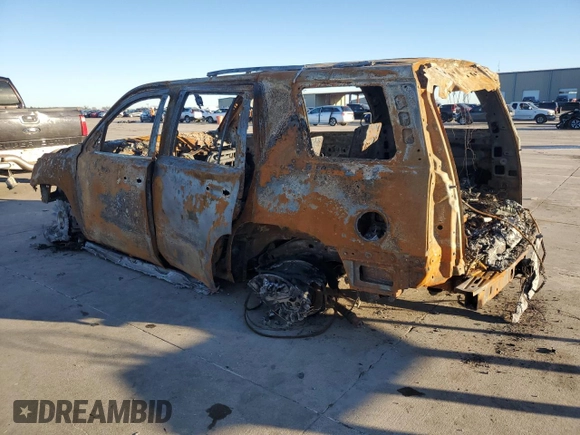 2017 Cadillac Escalade Platinum z VIN 1GYS4DKJ3HR292948, wystawiony jako Copart lot #86709264 z przebiegiem Nie podano mil oraz Nie do naprawy • Non repairable. Historia ofert i sprzedaży dostępna na DreamBid. Obrazek 2.