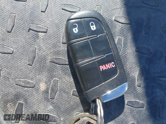 2018 Jeep Renegade Latitude with VIN ZACCJABB6JPJ64456, listed as a IAAI auction lot 41723973 with 234,751 mi miles and . Bid and sale history available at carsss.com. Image 11.