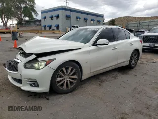 2015 Infiniti Q50 Premium z VIN JN1BV7AP6FM353667, wystawiony jako Copart lot #62381025 z przebiegiem 119 482 mil mil oraz Szkoda całkowita • Salvage title. Historia ofert i sprzedaży dostępna na DreamBid. Obrazek 1.
