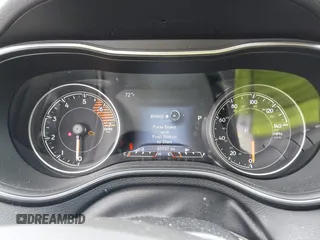 2020 Jeep Cherokee Limited z VIN 1C4PJMDN2LD604705, wystawiony jako IAAI lot #42372155 z przebiegiem 85 937 mil mil oraz . Historia ofert i sprzedaży dostępna na DreamBid. Obrazek 7.