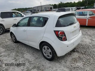 2016 Chevrolet Sonic LS z VIN 1G1JA6SH7G4175526, wystawiony jako Copart lot #55615685 z przebiegiem 178 691 mil mil oraz Czysty tytuł • Clean title. Historia ofert i sprzedaży dostępna na DreamBid. Obrazek 2.