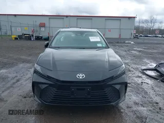 2025 Toyota Camry LE with VIN 4T1DAACK8SU500304, listed as a IAAI auction lot 41907504 with 6 mi miles and . Bid and sale history available at DreamBid. Image 13.