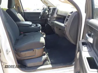 2019 Ram 2500 Tradesman with VIN 3C6UR5HLXKG621237, listed as a IAAI auction lot 42499165 with 79,899 mi miles and . Bid and sale history available at DreamBid. Image 5.