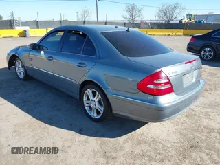 2006 Mercedes-Benz E 350 z VIN WDBUF56J26A864191, wystawiony jako IAAI lot #41713078 z przebiegiem 127 627 mil mil oraz . Historia ofert i sprzedaży dostępna na DreamBid. Obrazek 3.