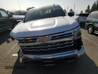 2022 CHEVROLET C1500 LTZ with VIN 1GCPAEETXNZ589525, listed as a Copart auction lot 83074804 with 26,139 mi miles and Salvage Title. Bid and sale history available at DreamBid. Image 5.