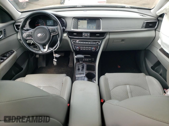 2016 Kia Optima EX z VIN 5XXGU4L3XGG071893, wystawiony jako Copart lot #62540165 z przebiegiem 12 781 mil mil oraz Szkoda całkowita • Salvage title. Historia ofert i sprzedaży dostępna na DreamBid. Obrazek 8.