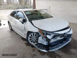 2020 Toyota Corolla LE with VIN JTDHPRAE6LJ056116, listed as a IAAI auction lot 41906804 with 43,634 mi miles. Bid and sale history available at carsss.com. Image 1.