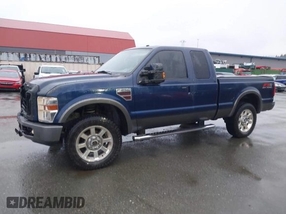 2008 Ford Super Duty F-250 SRW XL with VIN 1FTSX21R18EA25114, listed as a IAAI auction lot 41316509 with 102,261 mi miles. Bid and sale history available at carsss.com. Image 2.