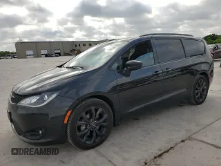 2020 Chrysler Pacifica Touring L Plus z VIN 2C4RC1EG3LR239594, wystawiony jako Copart lot #53167415 z przebiegiem 57 498 mil mil oraz Czysty tytuł • Clean title. Historia ofert i sprzedaży dostępna na DreamBid. Obrazek 1.