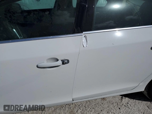 2018 Volvo S60 Inscription Platinum with VIN LYV402HM6JB172770, listed as a Copart auction lot 76245474 with Not provided miles and Non repairable. Bid and sale history available at DreamBid. Image 12.