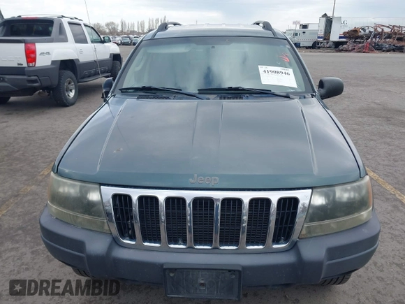 2003 Jeep Grand Cherokee Laredo with VIN 1J4GX48S03C536709, listed as a IAAI auction lot 41908946 with 240,435 mi miles. Bid and sale history available at carsss.com. Image 6.