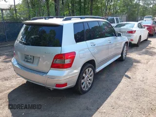 2010 Mercedes-Benz GLK GLK 350 with VIN WDCGG8HB4AF399020, listed as a IAAI auction lot 42180015 with 313,310 mi miles. Bid and sale history available at carsss.com. Image 4.
