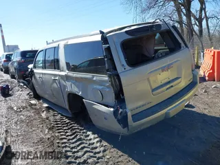 2016 GMC Yukon XL SLE with VIN 1GKS2FKC9GR458451, listed as a IAAI auction lot 41664562 with 196,400 mi miles. Bid and sale history available at carsss.com. Image 3.