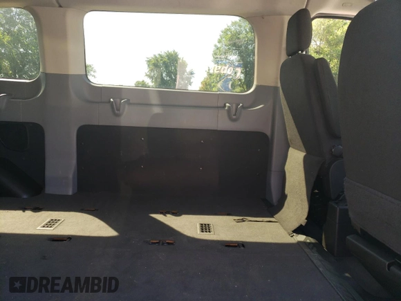 2015 Ford Transit XL с VIN 1FMZK1YM5FKA84940, выставлен на аукционе Copart как лот 62647065 с пробегом 61 123 миль миль и Чистый • Clean title. История ставок и продаж доступна на DreamBid. Изображение 11.