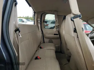 1999 Ford F-250 z VIN 1FTPX28L2XKA25212, wystawiony jako Copart lot #74911064 z przebiegiem Nie podano mil oraz Szkoda całkowita • Salvage title. Historia ofert i sprzedaży dostępna na DreamBid. Obrazek 10.
