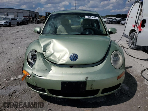 2008 Volkswagen New Beetle Coupe S with VIN 3VWRW31C38M501082, listed as a Copart auction lot 71196154 with 144,974 mi miles and Salvage Title. Bid and sale history available at carsss.com. Image 5.