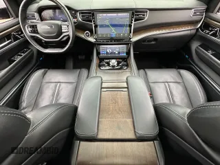 2022 Jeep Grand Wagoneer Series I с VIN 1C4SJVEJ7NS191397, выставлен на аукционе Copart как лот 60571015 с пробегом 18 595 миль миль и Чистый • Clean title. История ставок и продаж доступна на DreamBid. Изображение 9.