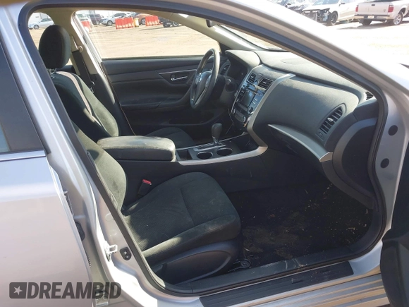 2015 Nissan Altima 2.5 SL with VIN 1N4AL3AP1FN890387, listed as a IAAI auction lot 41533875 with 149,173 mi miles. Bid and sale history available at carsss.com. Image 5.